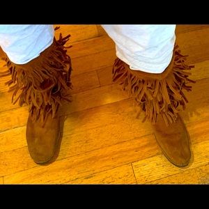Minnentonka Fringe Boots